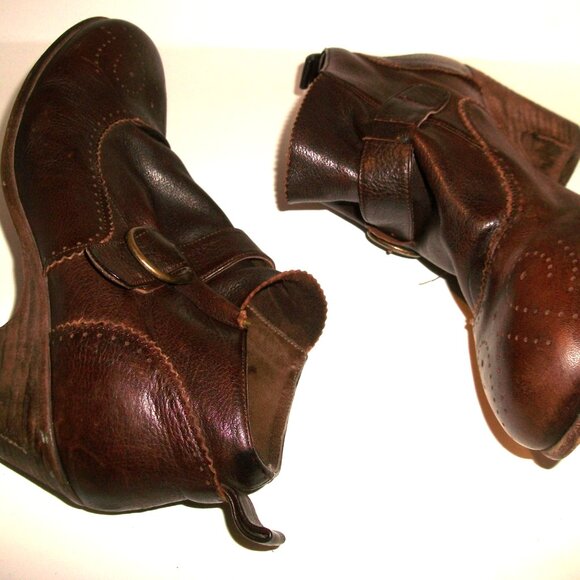 Pep Monjo Spain Handmade Eco-Friendly Low-Heel Booties 9M $325 - Picture 5 of 10